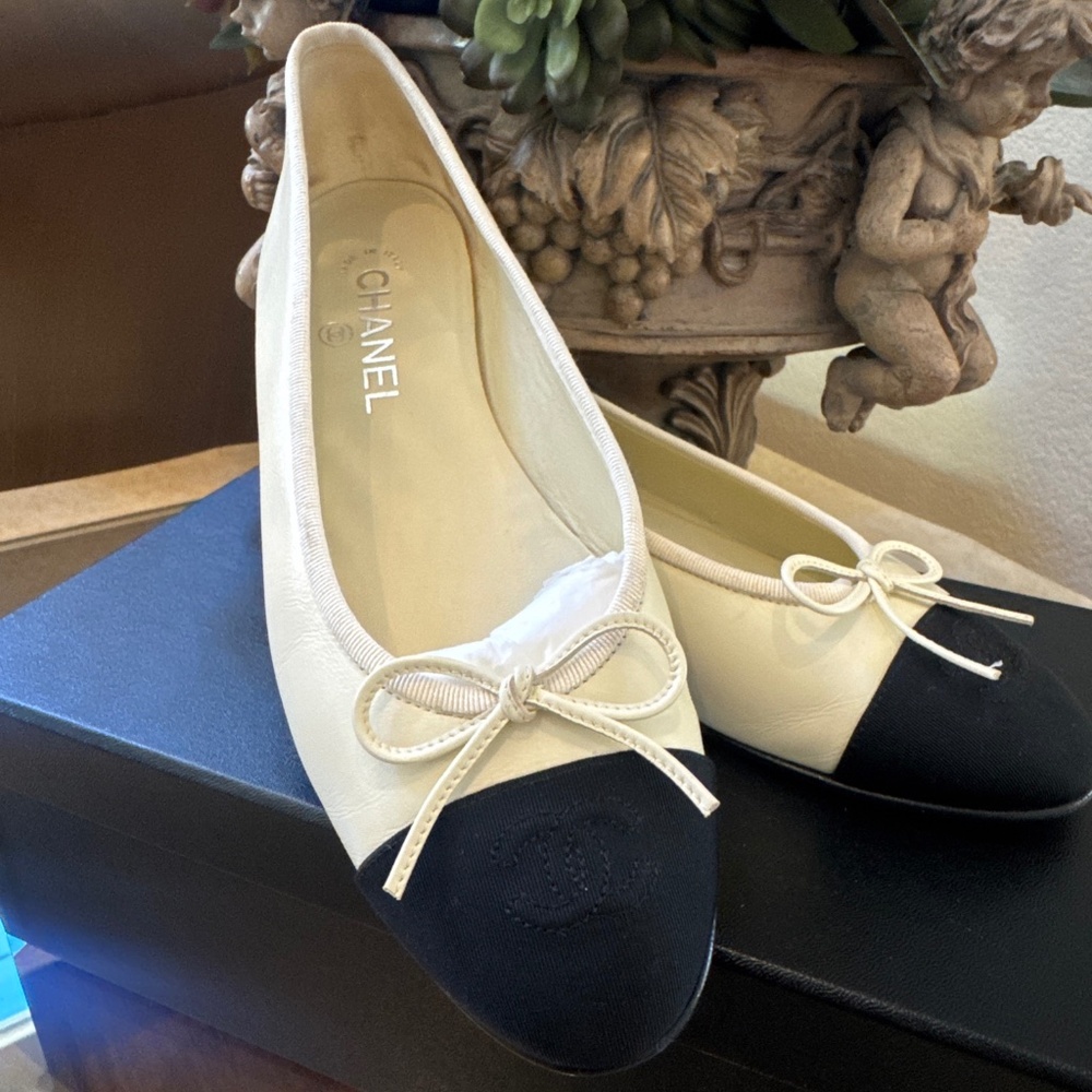 Chanel Ballet Flats size 39